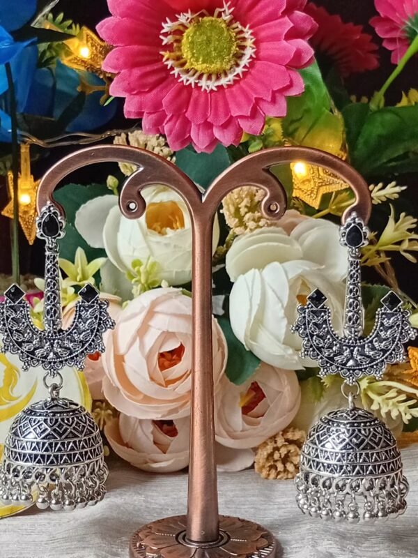Rakta Chandni Jhumka