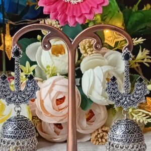 Rakta Chandni Jhumka