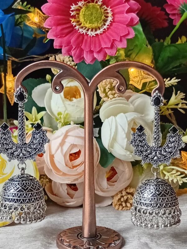 Rakta Chandni Jhumka